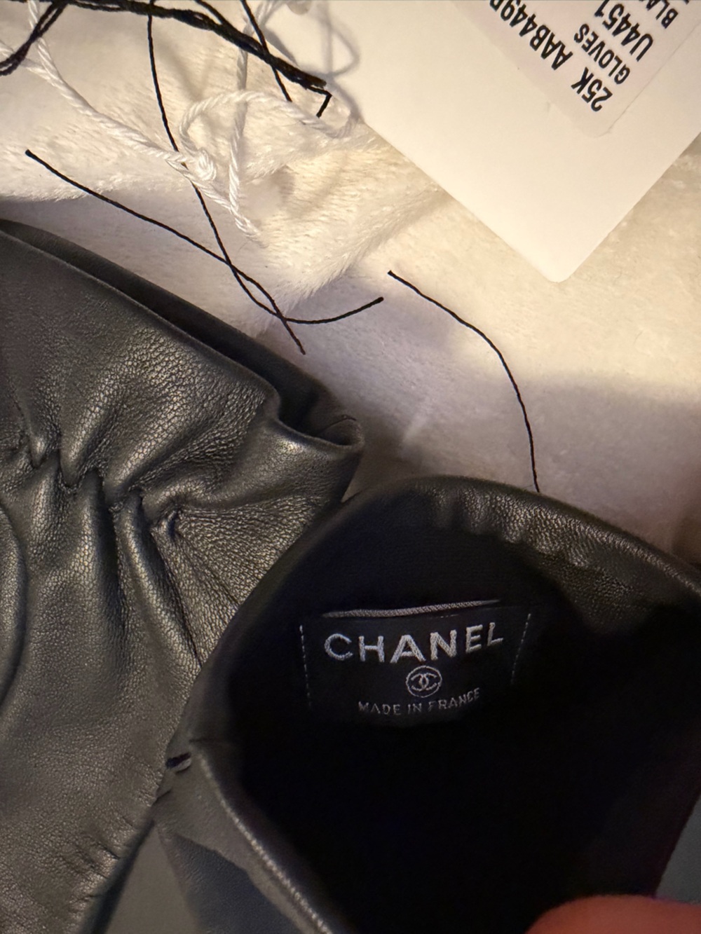 CHANEL Black Leather Gloves with Pink CC Fingertip Accents - Picture 6 of 10